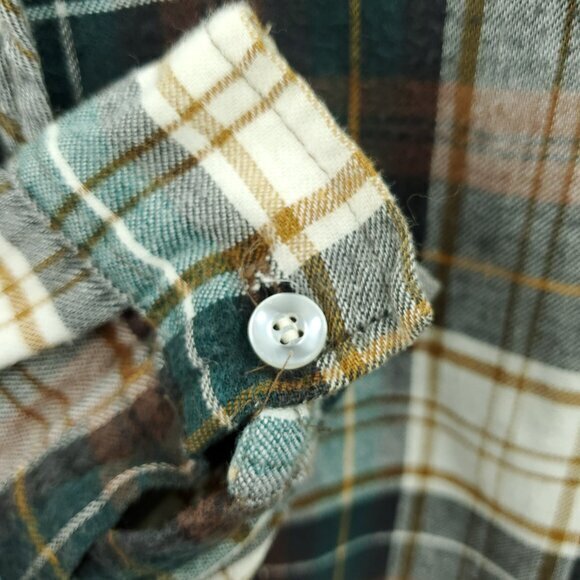 VTG L.L. Bean 100% Cotton Plaid Flannel Button Shirt S/M Cream/Green/Brown - Picture 9 of 16